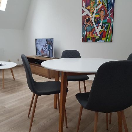 Al in den Aap gelogeerd? Appartement Mechelen Buitenkant foto