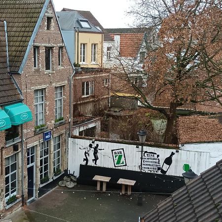 Al in den Aap gelogeerd? Appartement Mechelen Buitenkant foto