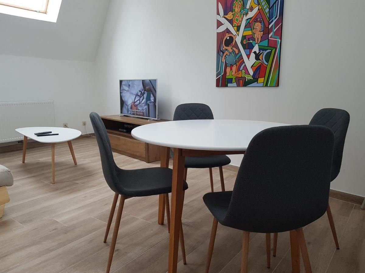 Al in den Aap gelogeerd? Appartement Mechelen Buitenkant foto